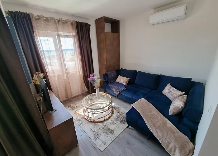 Booking Beautifull Studio Apartment Bell With Balcony And Sea View In Zadar