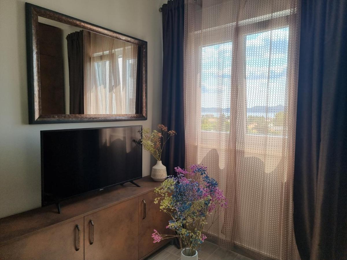 Beautifull Bell With Balcony And Sea View In Zadar